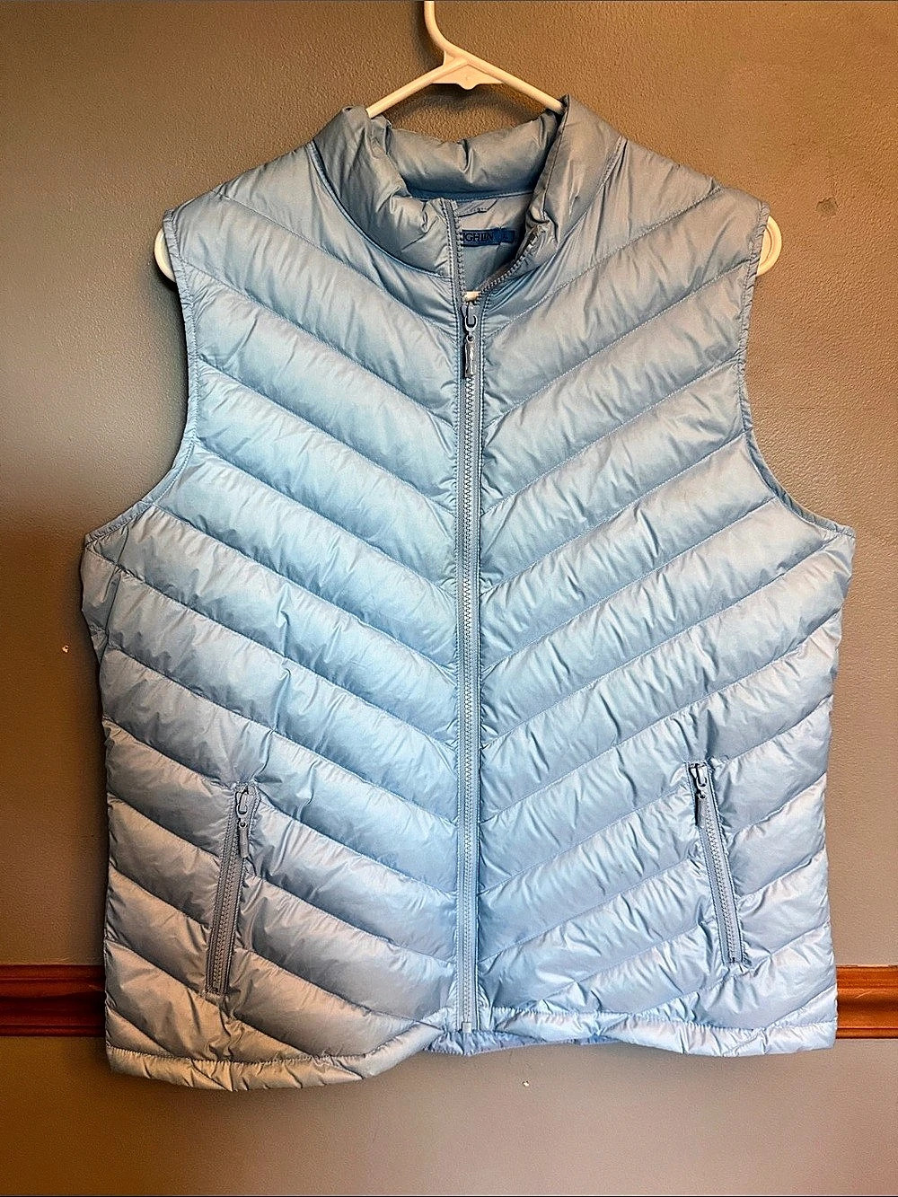 J.McLaughlin Light Blue Chevron Quilted Down Puffer Vest Size XL
